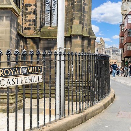 Unique 2 Bedroom Castle Suite Apartment - Near Edinburgh Castle & Royal Mile Buitenkant foto