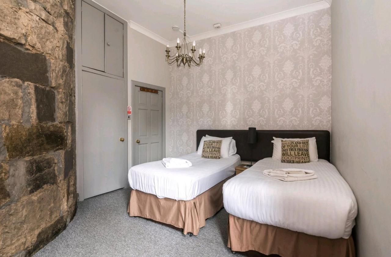 Unique 2 Bedroom Castle Suite Apartment - Near Edinburgh Castle & Royal Mile Buitenkant foto