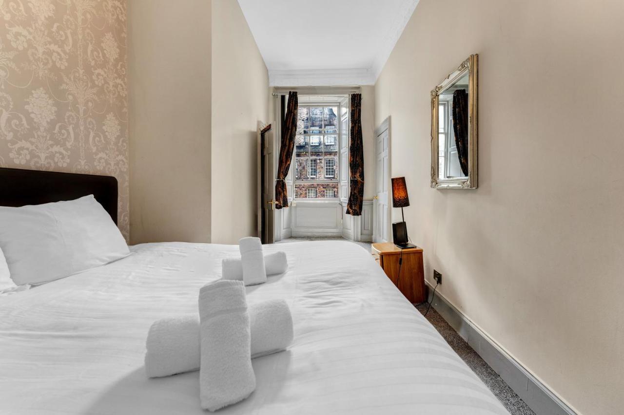 Unique 2 Bedroom Castle Suite Apartment - Near Edinburgh Castle & Royal Mile Buitenkant foto