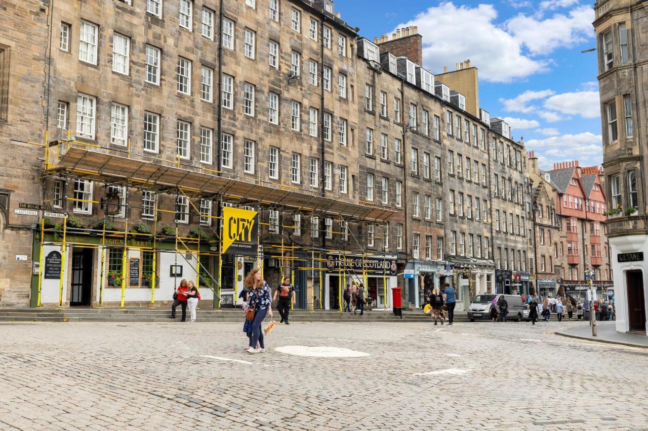 Unique 2 Bedroom Castle Suite Apartment - Near Edinburgh Castle & Royal Mile Buitenkant foto